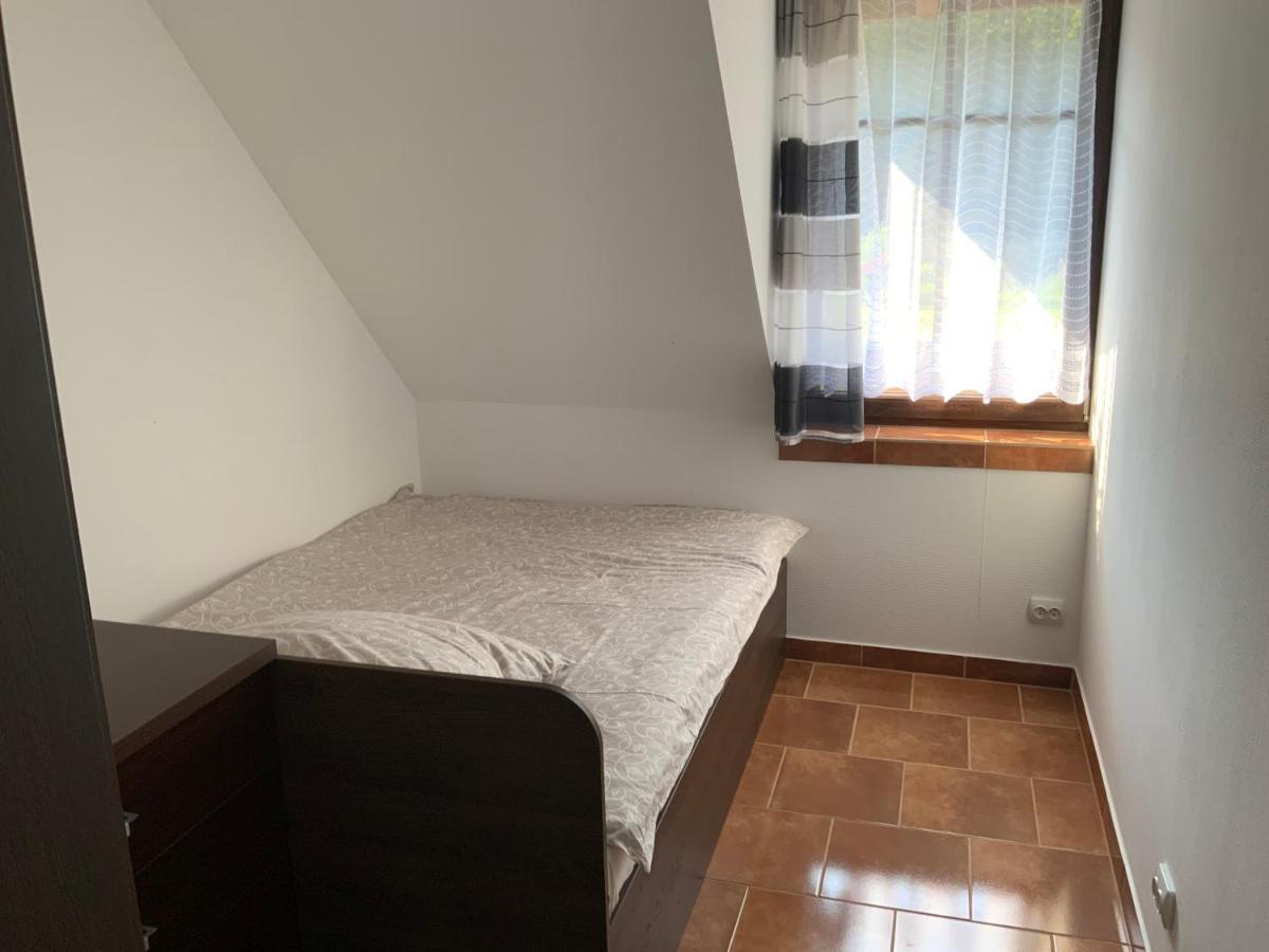 Apartamenty, Domki, Wedkowanie บาร์ลิเนค ภายนอก รูปภาพ