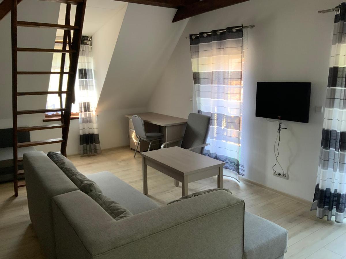 Apartamenty, Domki, Wedkowanie บาร์ลิเนค ภายนอก รูปภาพ