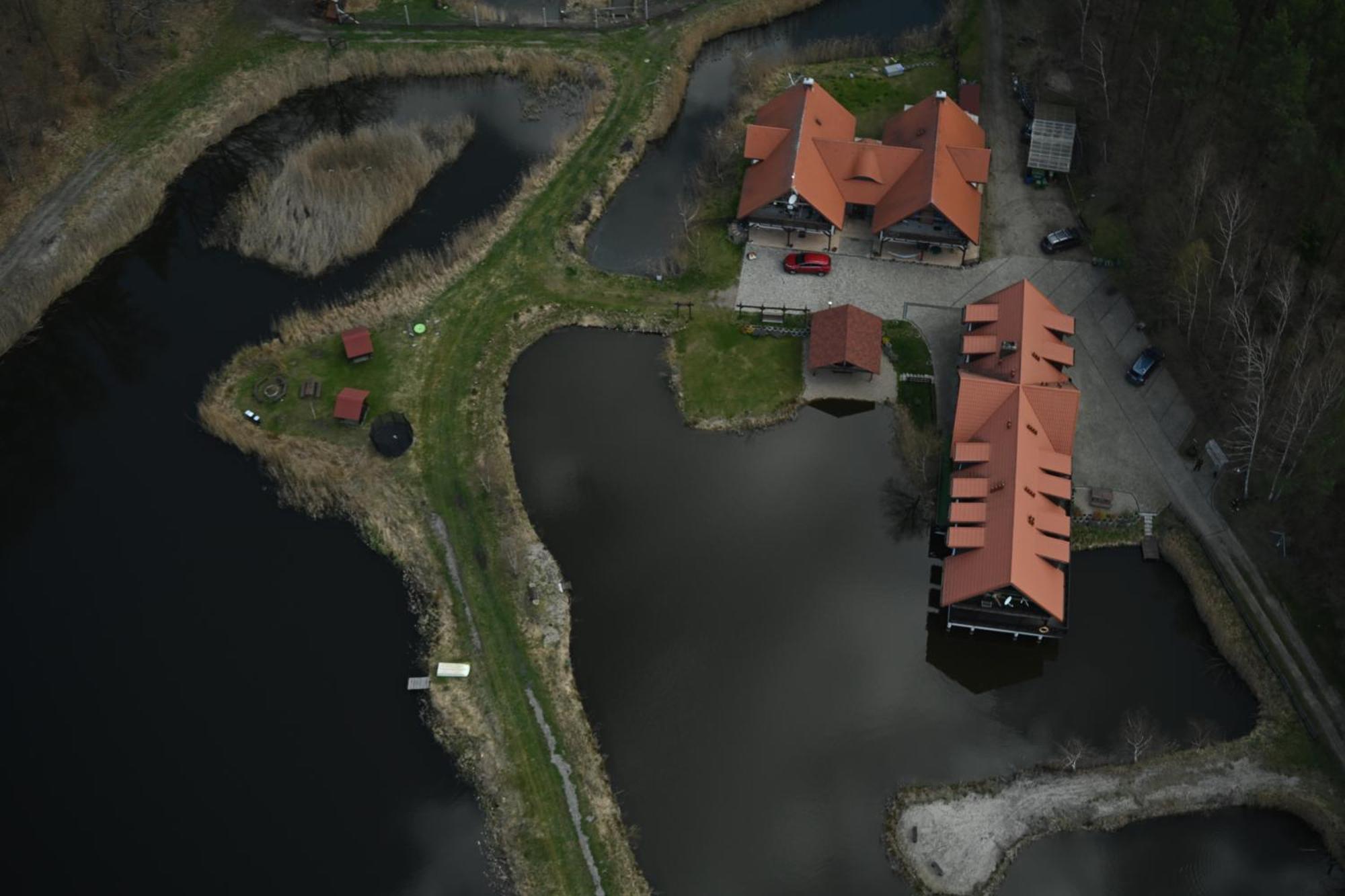 Apartamenty, Domki, Wedkowanie บาร์ลิเนค ภายนอก รูปภาพ