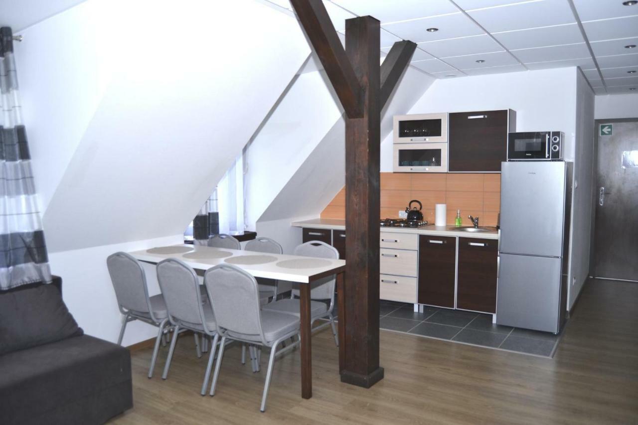 Apartamenty, Domki, Wedkowanie บาร์ลิเนค ภายนอก รูปภาพ