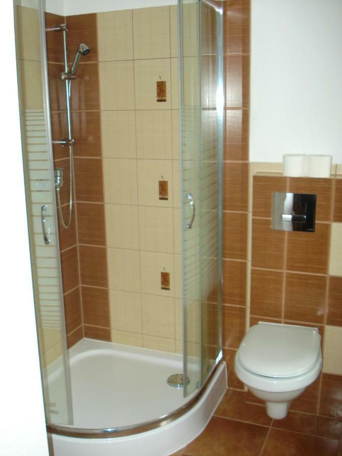 Apartamenty, Domki, Wedkowanie บาร์ลิเนค ภายนอก รูปภาพ