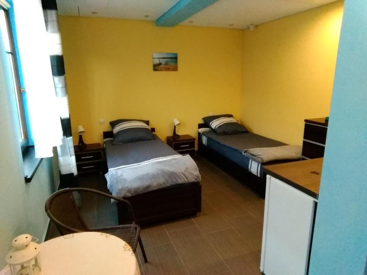 Apartamenty, Domki, Wedkowanie บาร์ลิเนค ภายนอก รูปภาพ